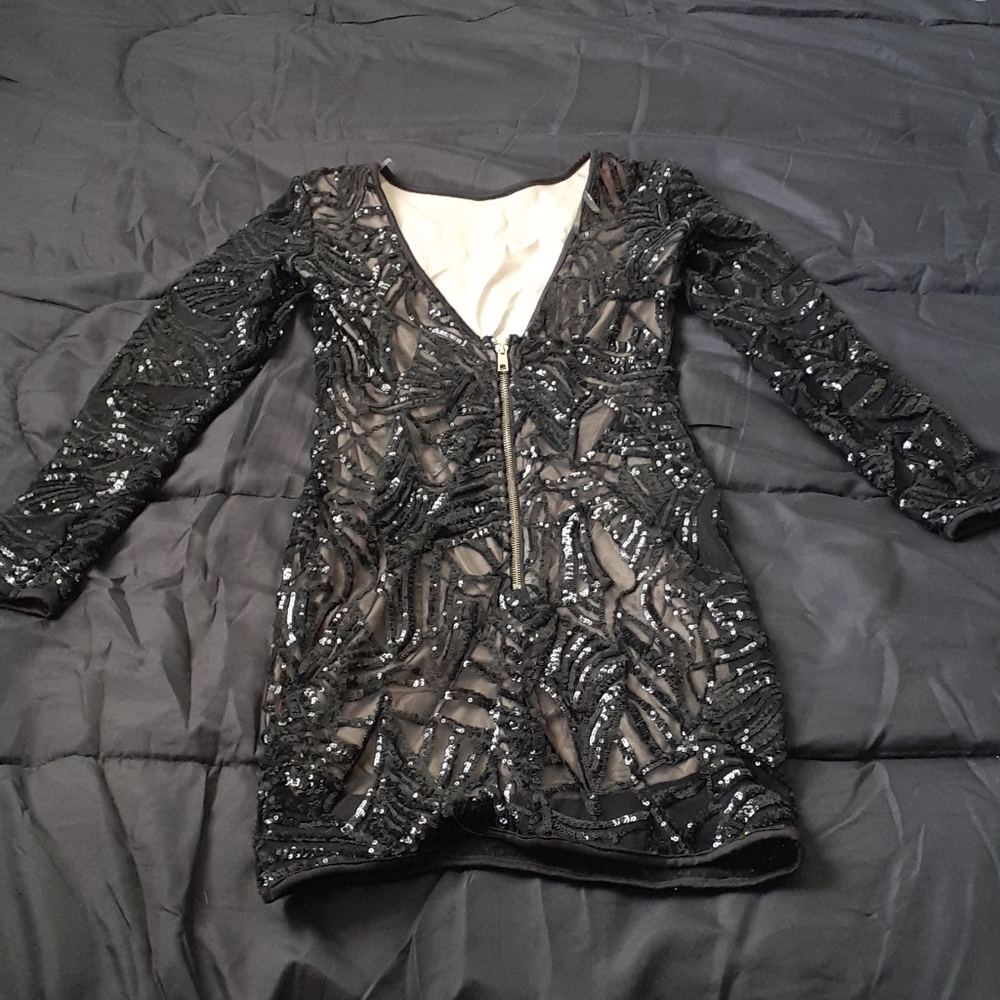 Dress - Picture 2 of 2